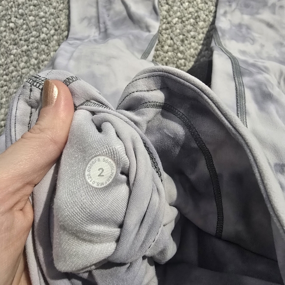 LULULEMON diamond Dye Align Leggings - Picture 5 of 5